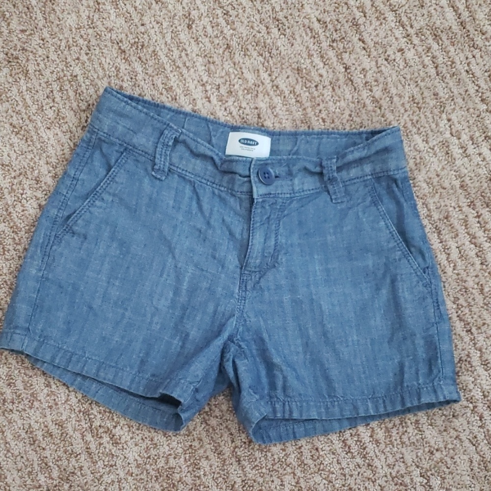 Old Navy Size 8 Slim Shorts